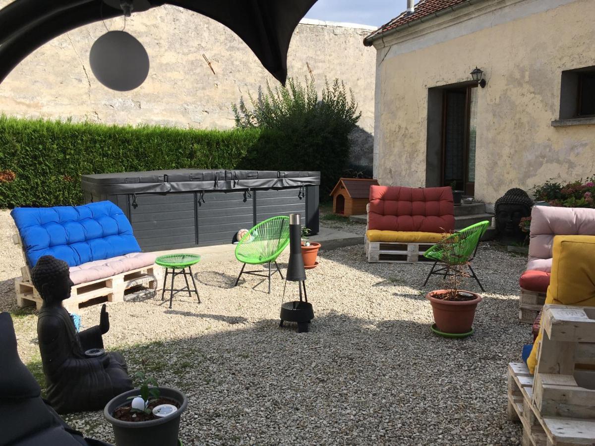 L Auberge Du Lion D Or Nanteuil-sur-Marne ภายนอก รูปภาพ