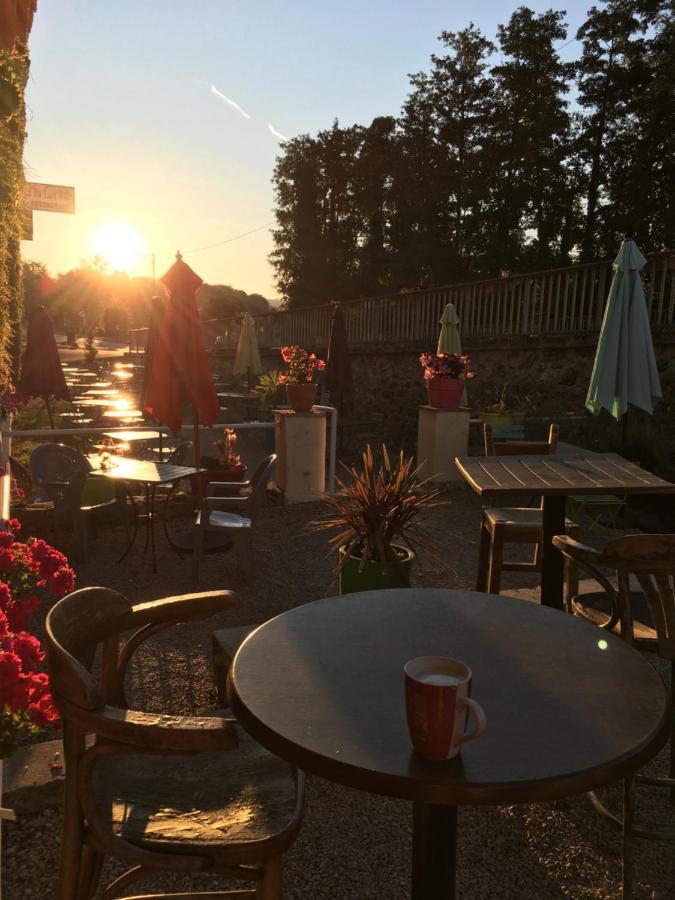 L Auberge Du Lion D Or Nanteuil-sur-Marne ภายนอก รูปภาพ