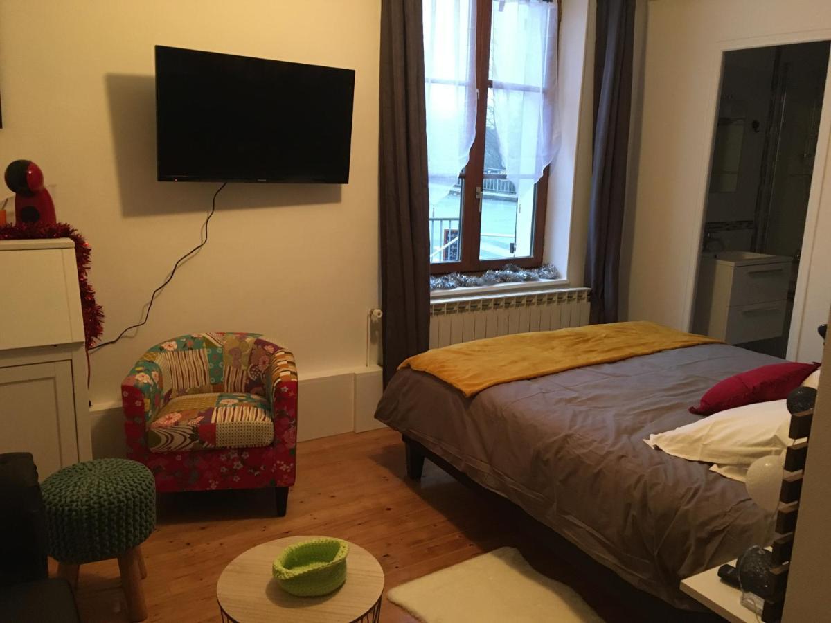 L Auberge Du Lion D Or Nanteuil-sur-Marne ภายนอก รูปภาพ