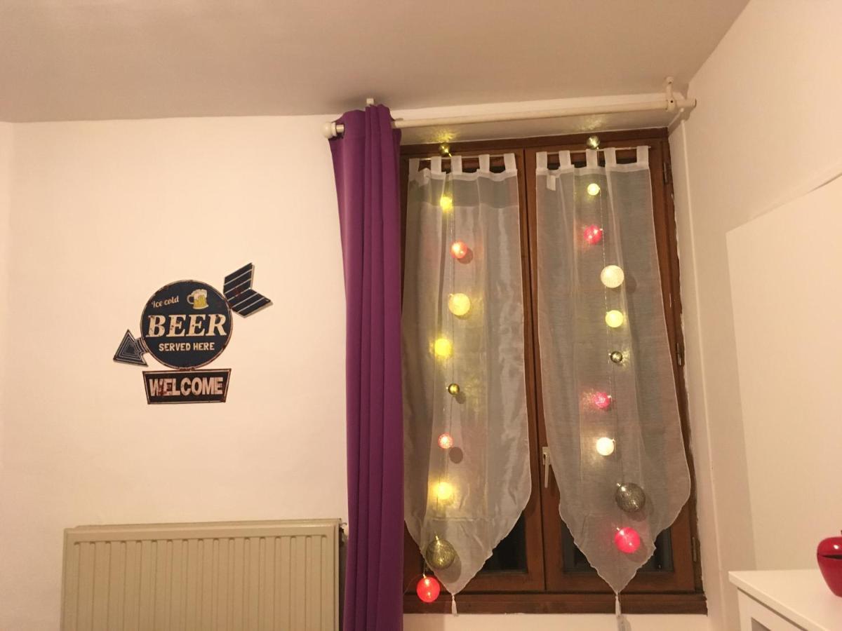 L Auberge Du Lion D Or Nanteuil-sur-Marne ภายนอก รูปภาพ